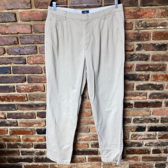 Dockers D4 Relaxed Fit Pleated Chino Khaki Pants Men's Size 36x33 - Picture 1 of 6